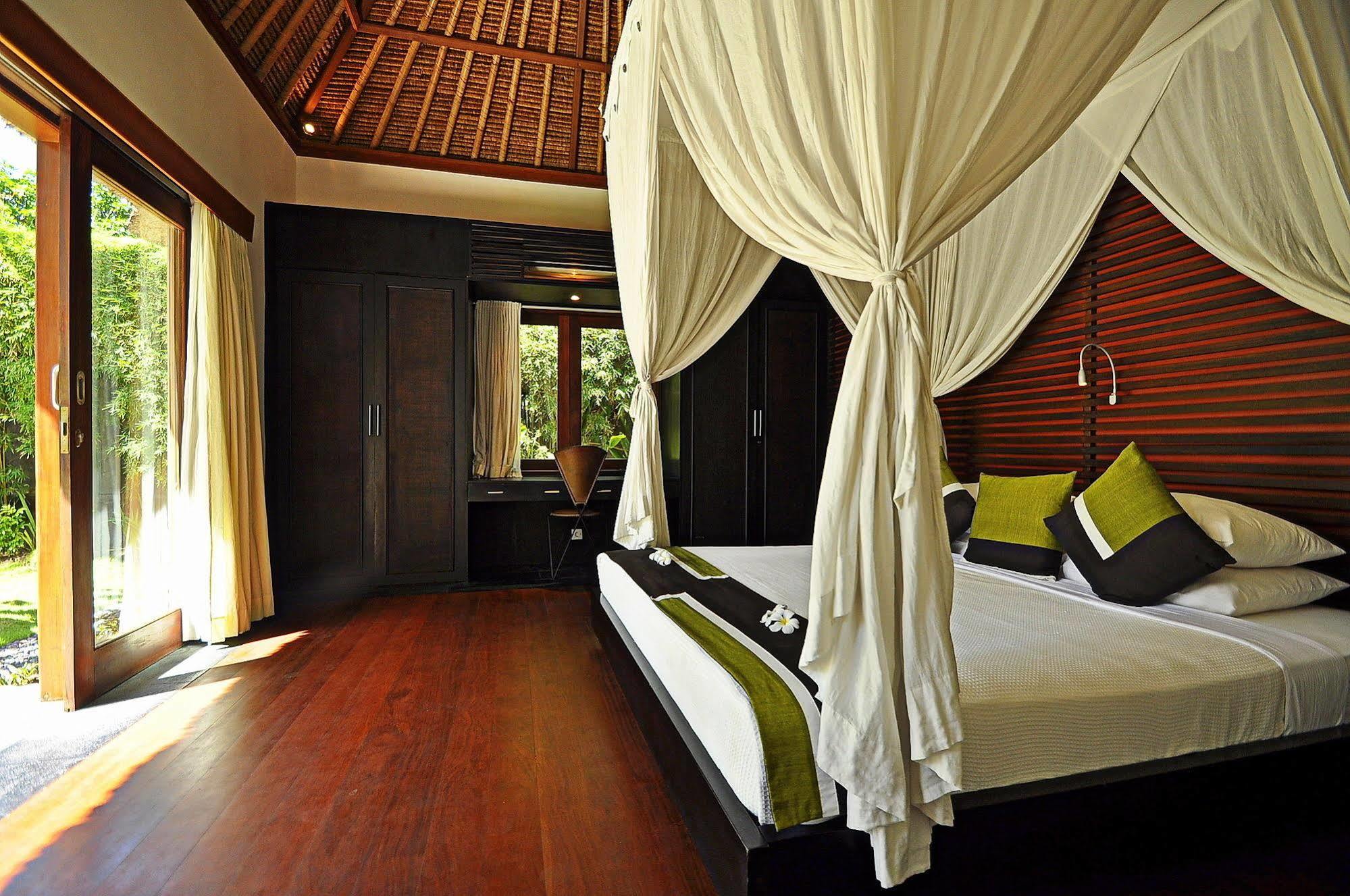 Villa Sasoon 1, 100 Mt To Beach Кандидаса Экстерьер фото